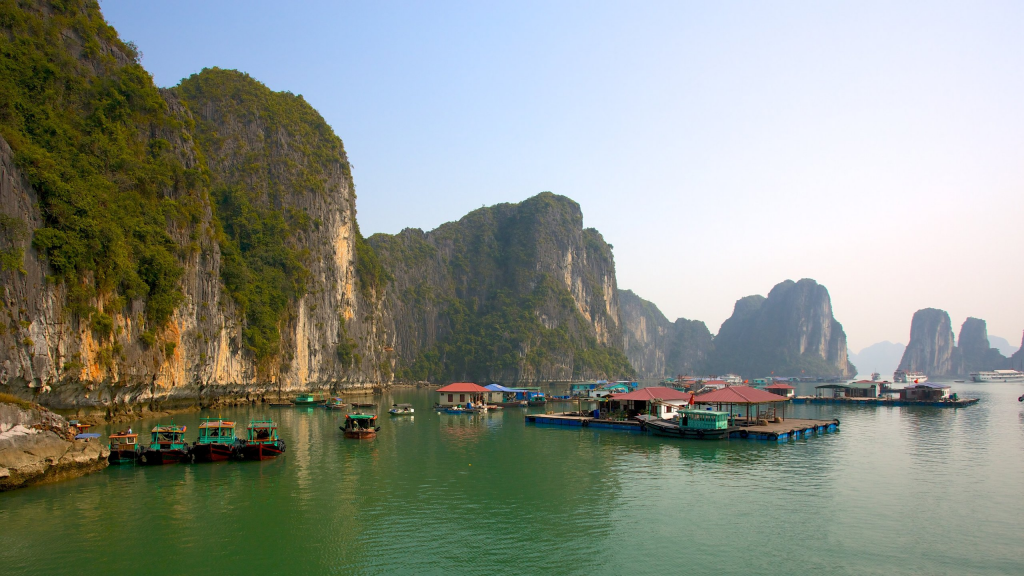 Teluk Ka Long Vietnam