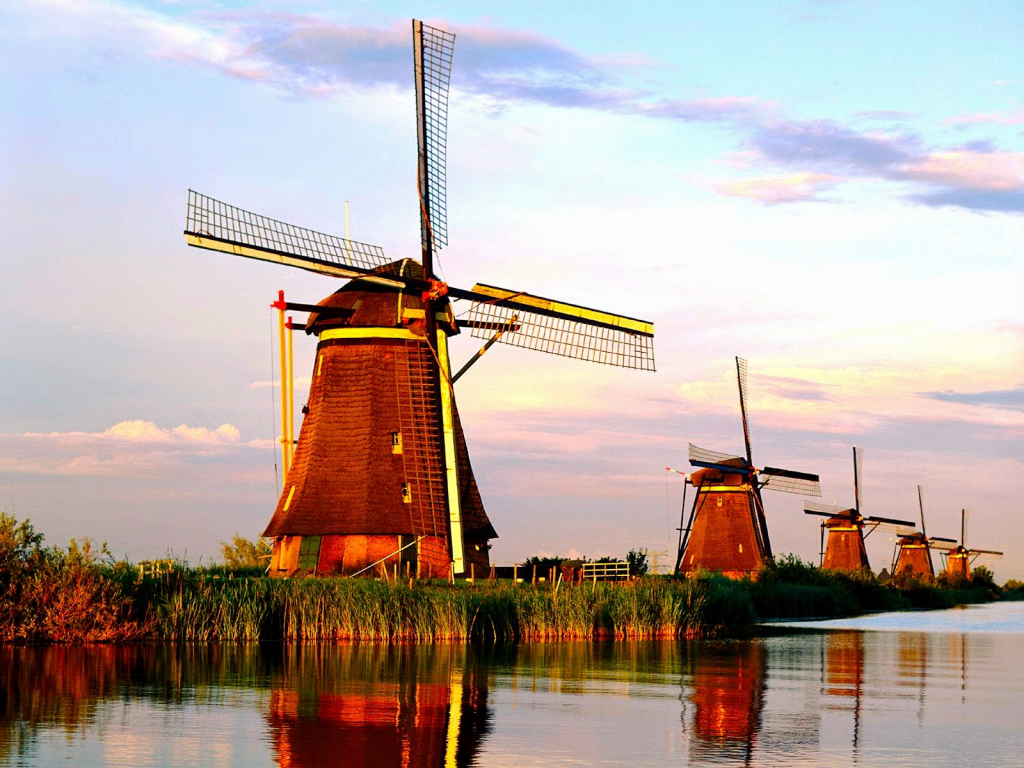 Wisata Desa Kinderdijk Belanda